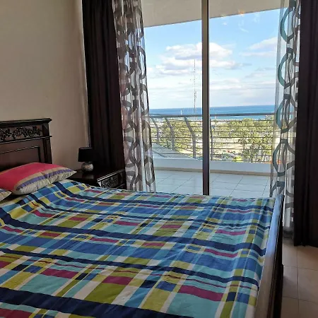 All Seasons Sea View לרנקה