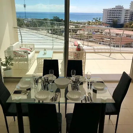 All Seasons Sea View Apartament